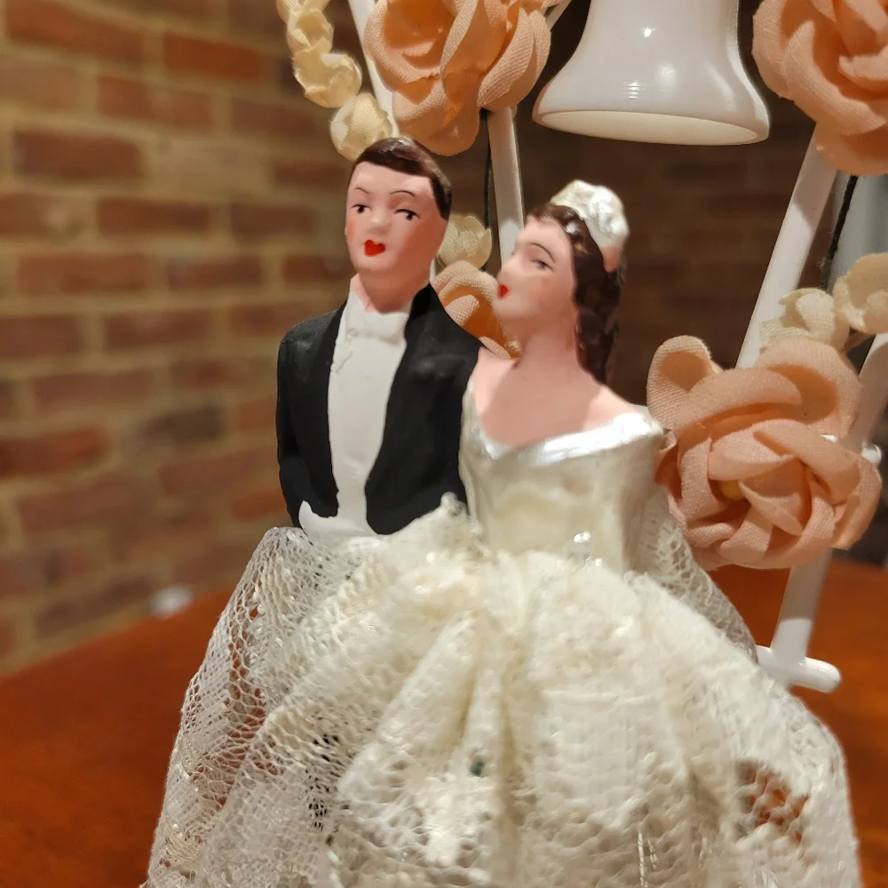 Vintage 1940's Bride & Groom Wedding Cake Topper Prestine Chalkware